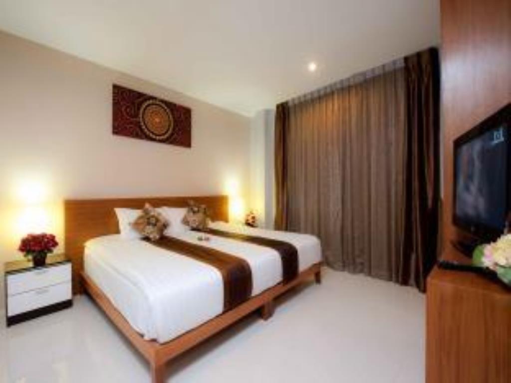 Rama Kata Beach Hotel Екстериор снимка
