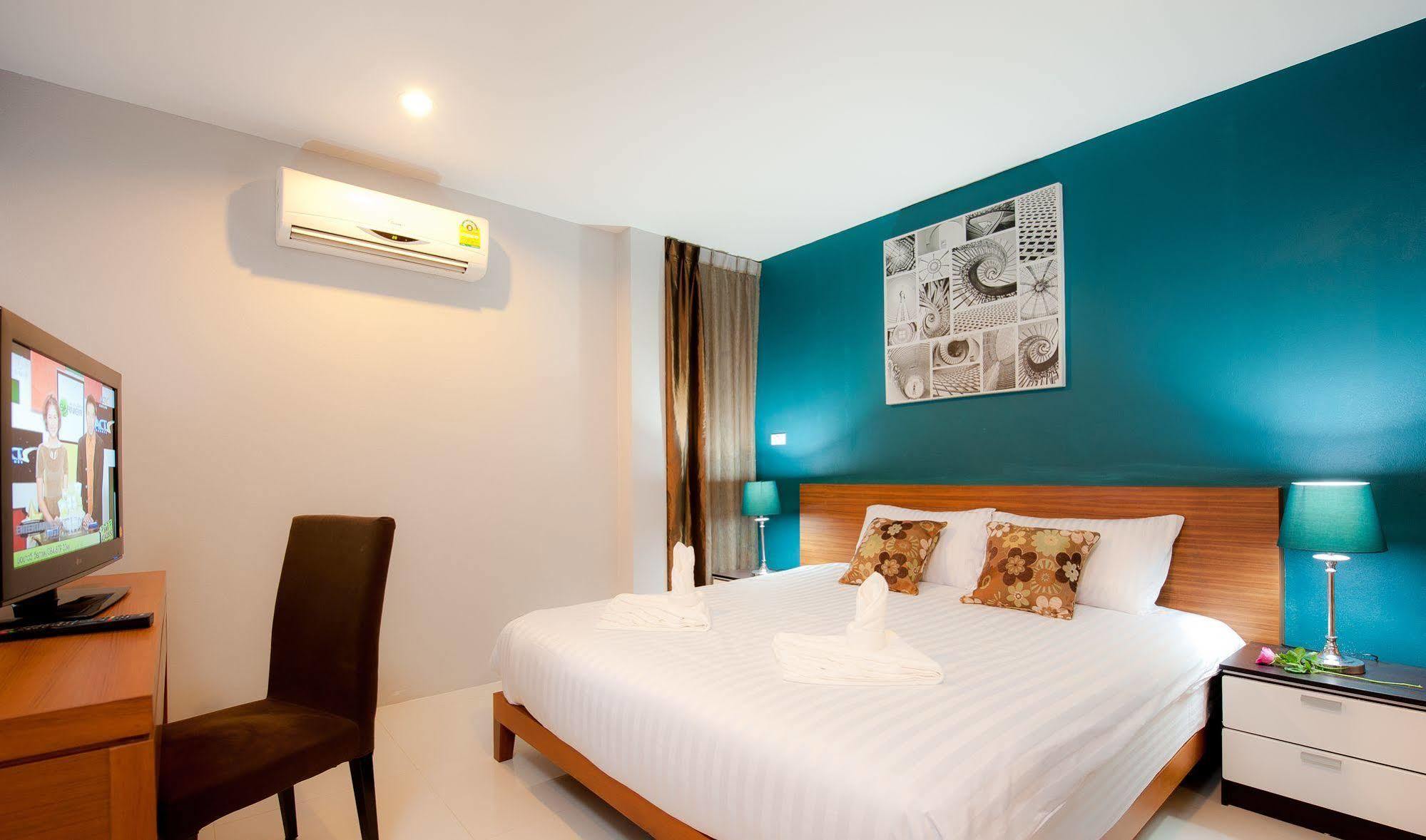 Rama Kata Beach Hotel Екстериор снимка