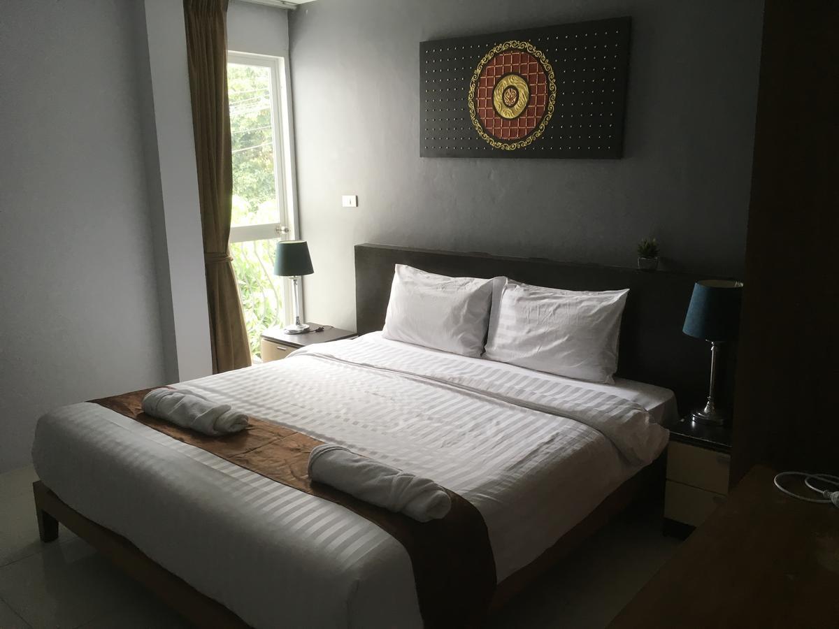 Rama Kata Beach Hotel Екстериор снимка