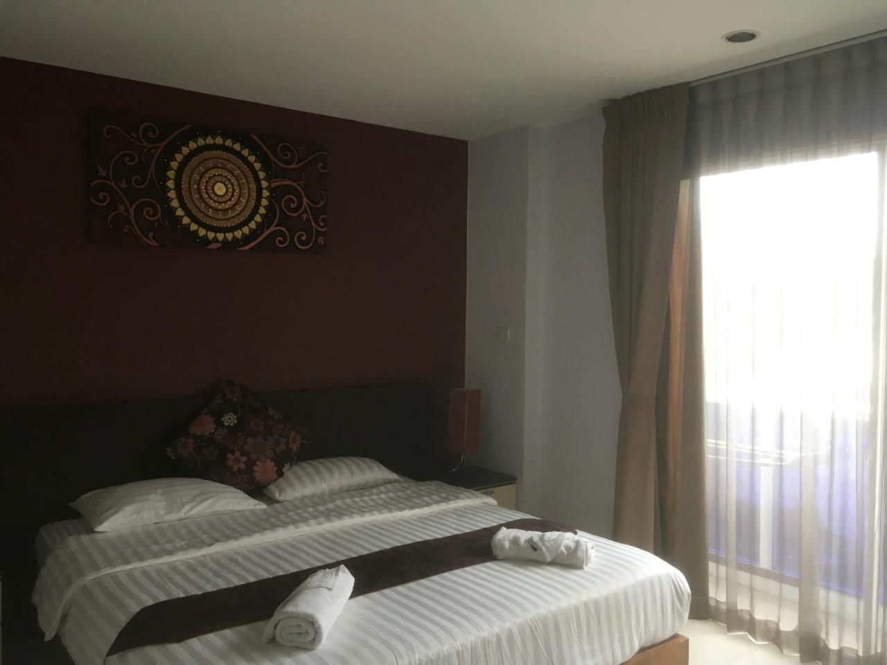 Rama Kata Beach Hotel Екстериор снимка
