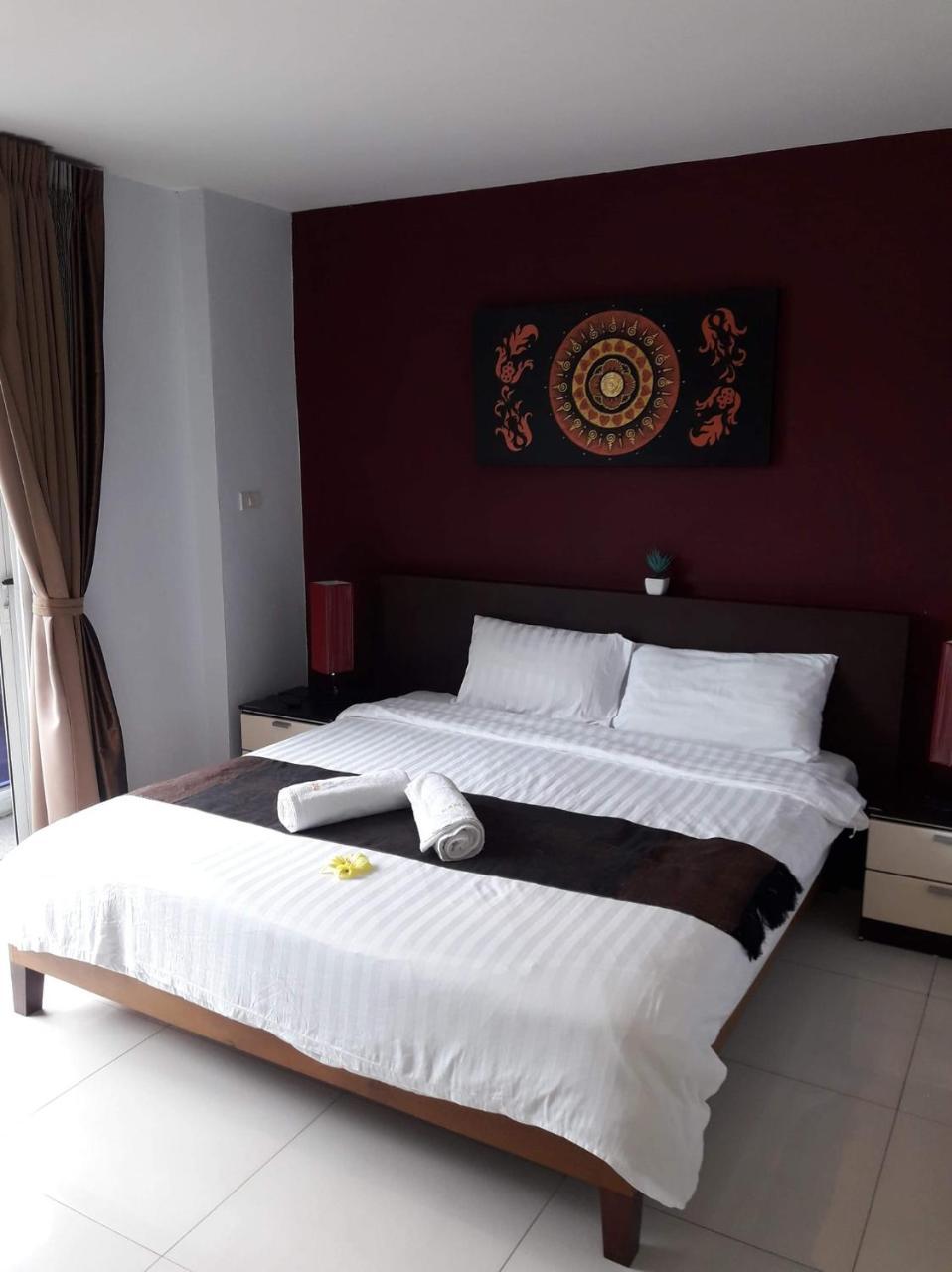 Rama Kata Beach Hotel Екстериор снимка