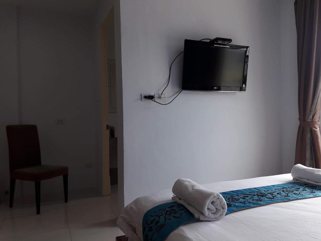 Rama Kata Beach Hotel Екстериор снимка